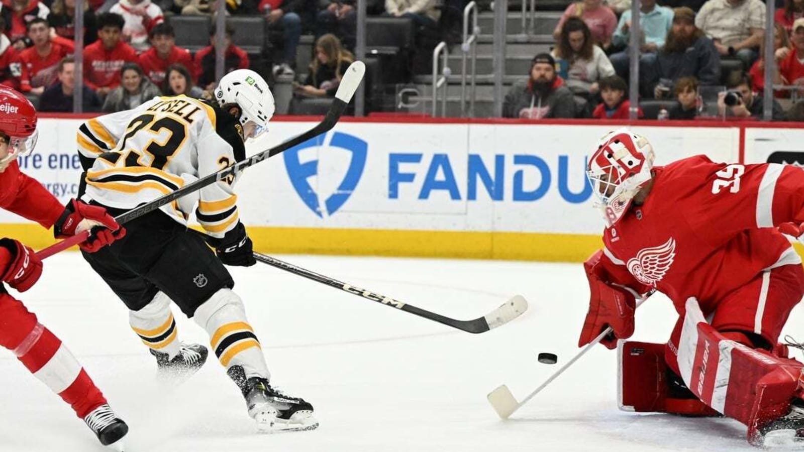 Red Wings win battle of struggling teams by edging Bruins