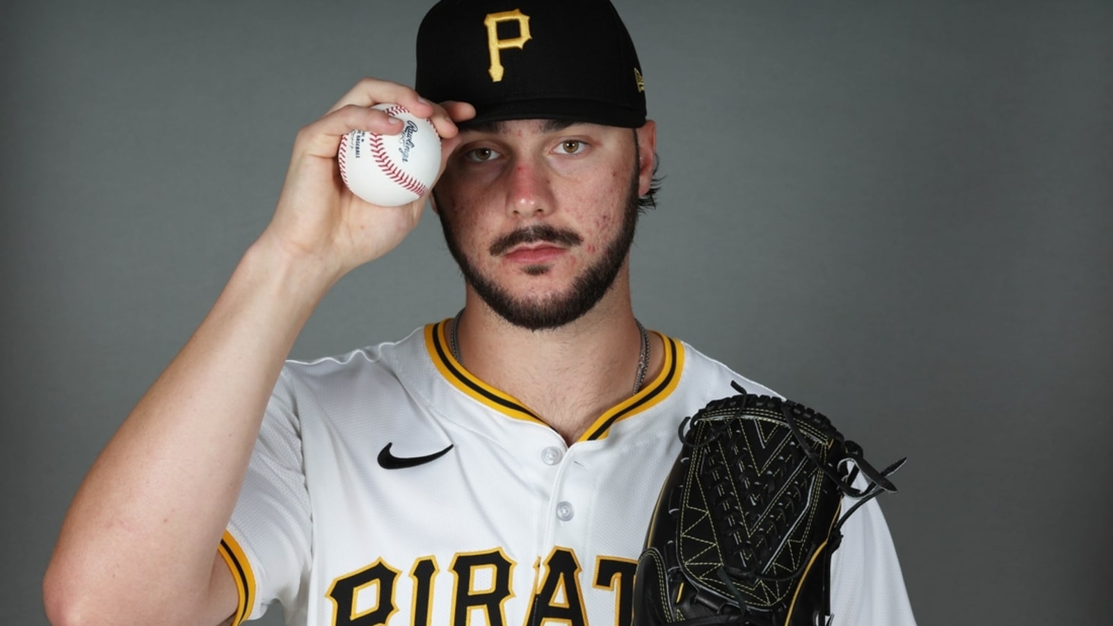 Paul Skenes&#39; rookie card sells for $1.1M at auction