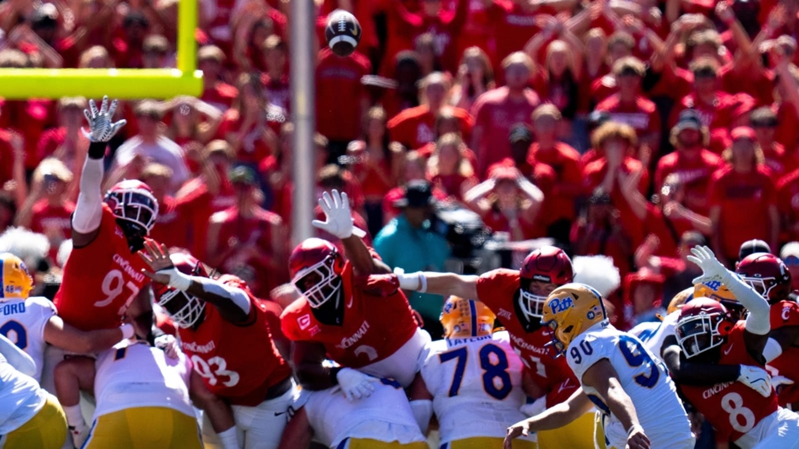 Pitt storms back to edge Cincinnati