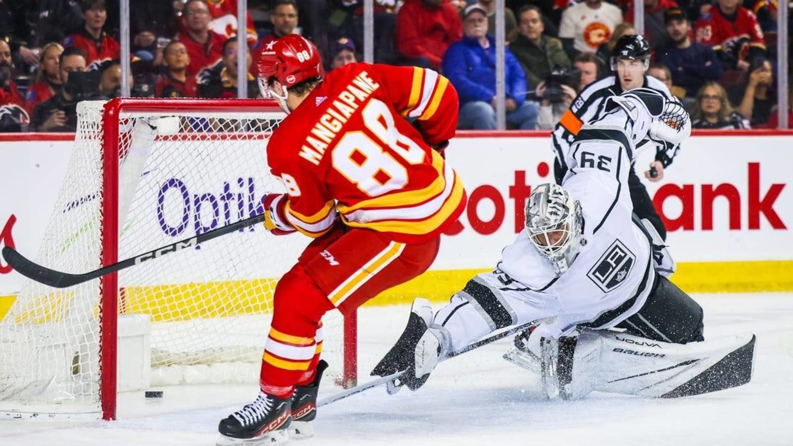 Flames tighten wild-card race with win over Kings