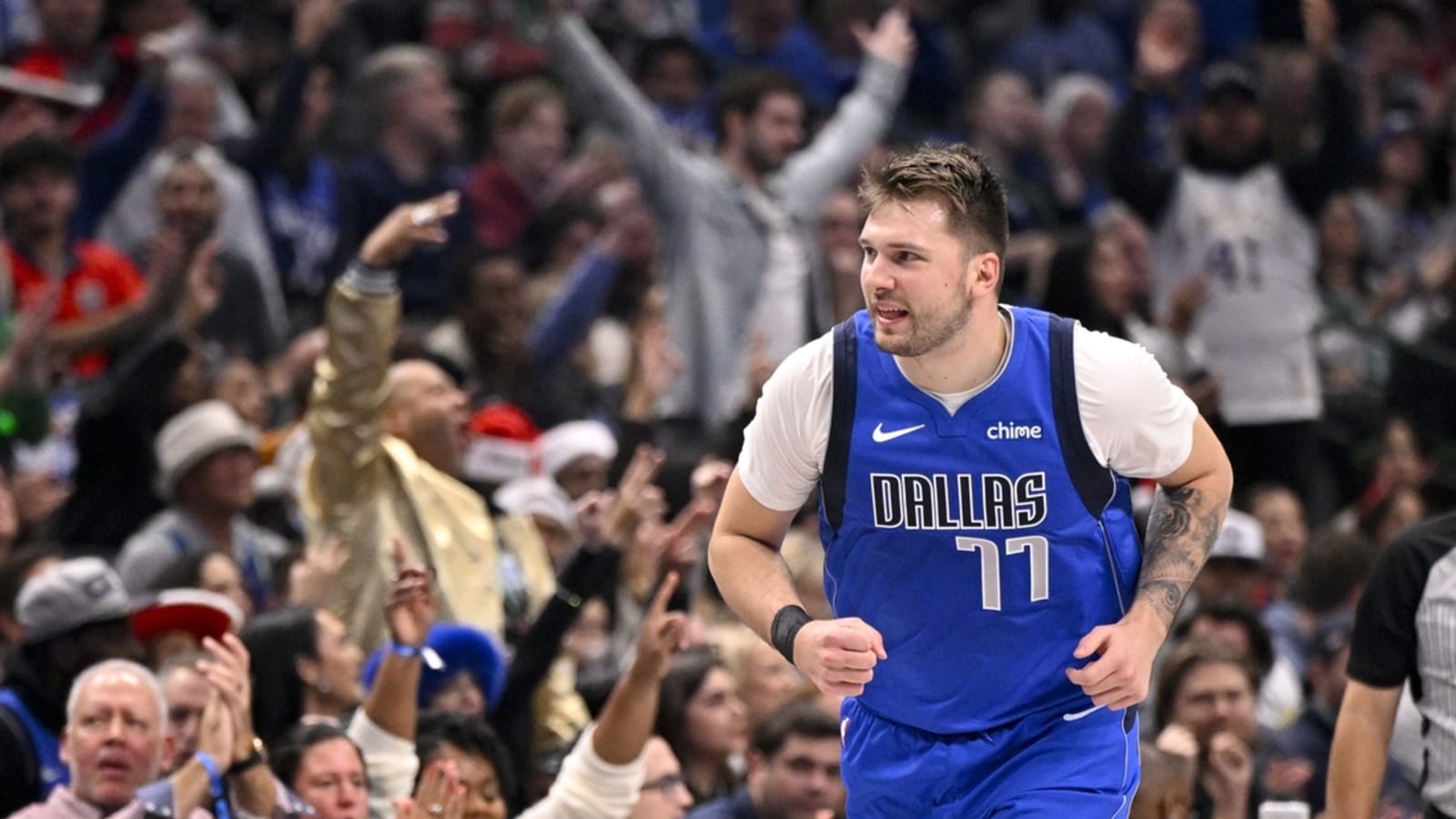 Mavericks, minus Luka Doncic, open trip in Phoenix