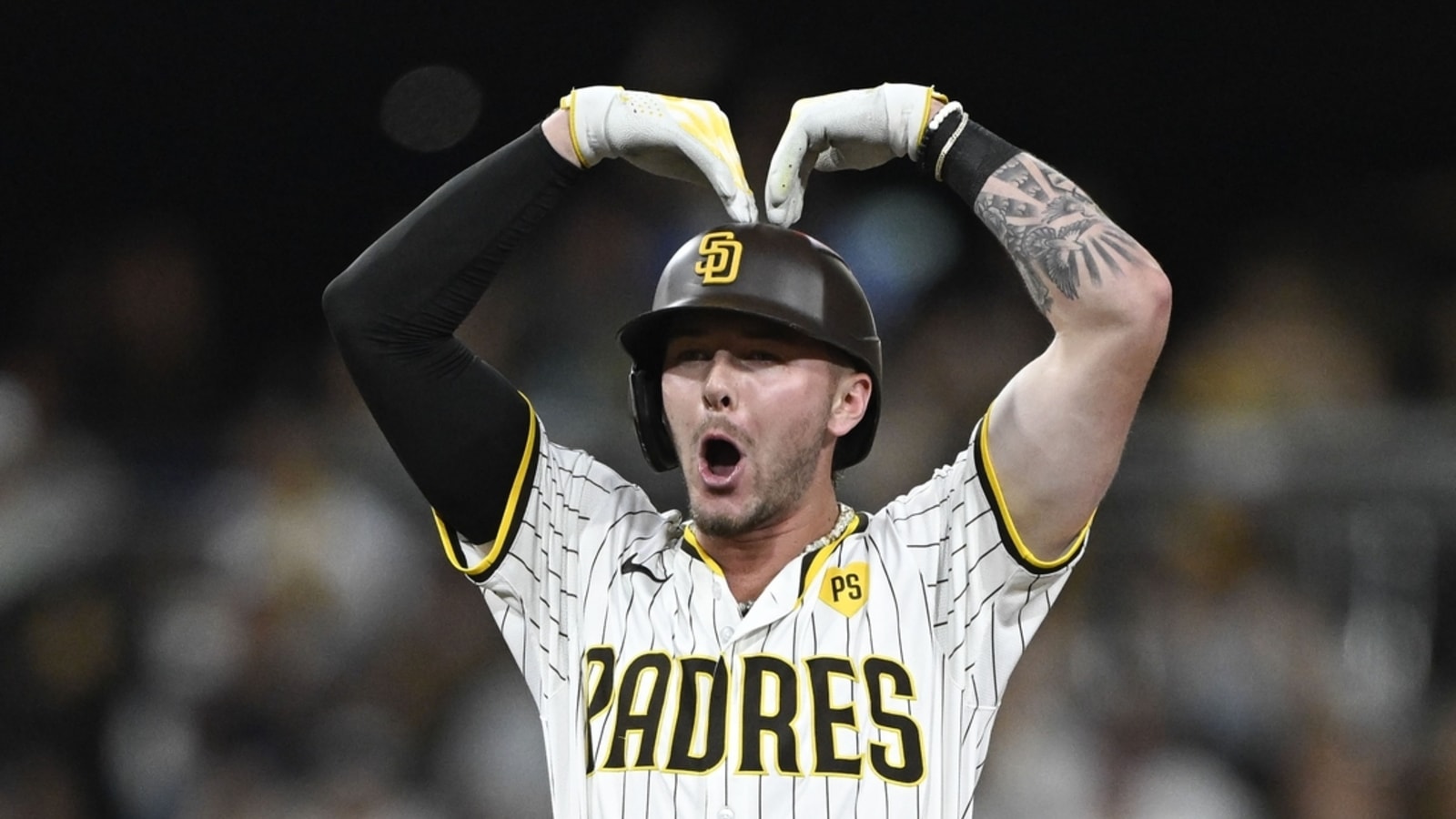 Jackson Merrill clears bases as Padres down Twins