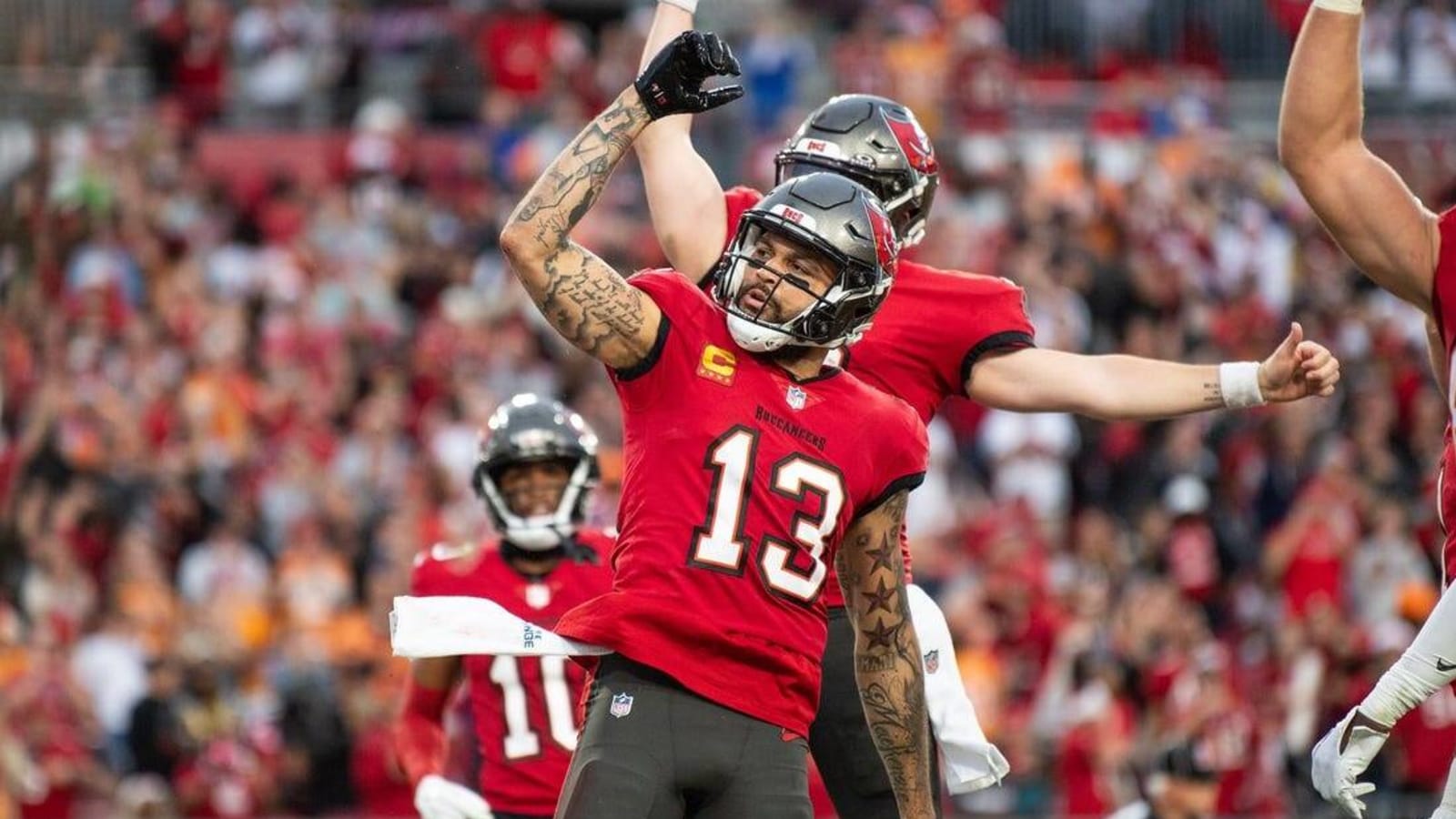 Buccaneers WR Mike Evans inks two-year, $41M deal