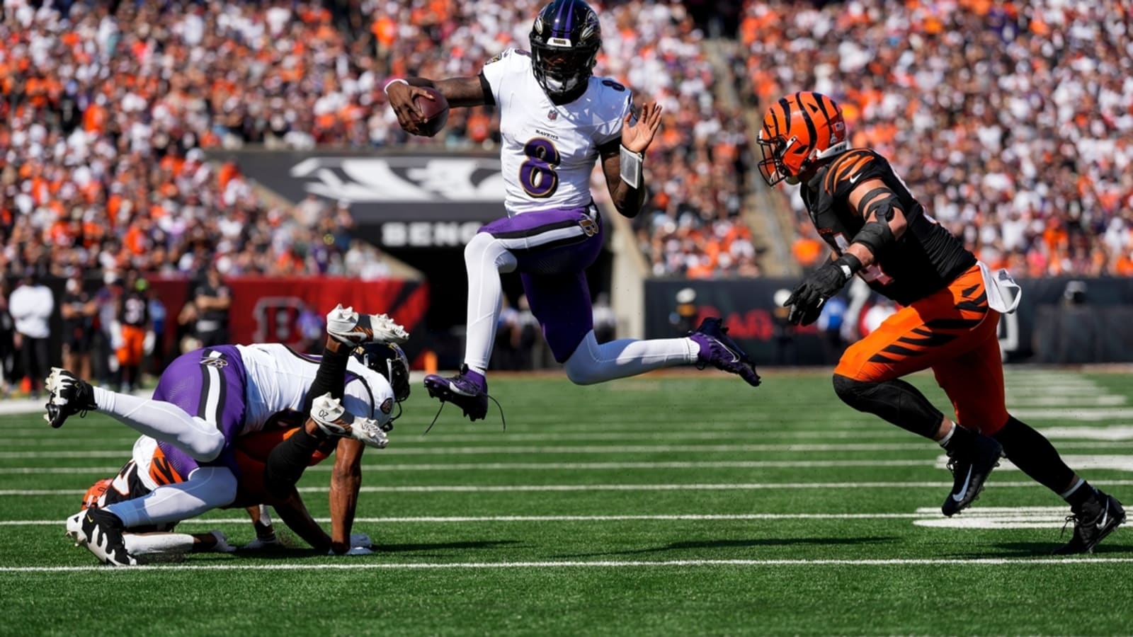 Lamar Jackson, Ravens rally past Bengals in OT