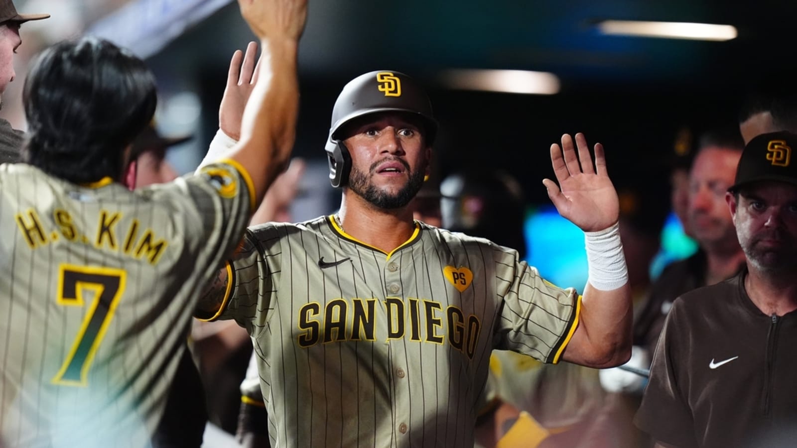 Padres dispatch Rockies for 20th win in 25 games
