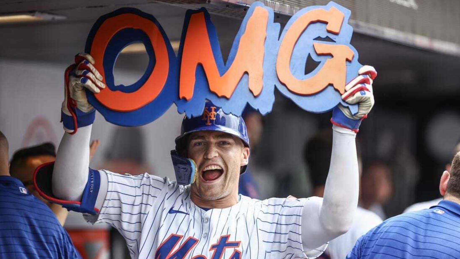 Mets OF Brandon Nimmo faints in hotel, cuts head