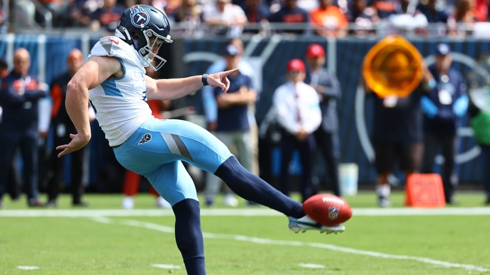 Reports: P Ryan Stonehouse reaches deal with Dolphins