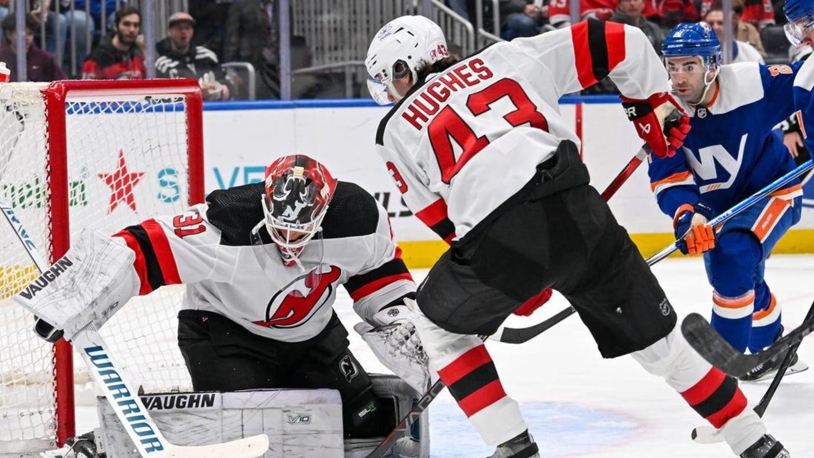 Kaapo Kahkonen, Devils take down Islanders 4-0