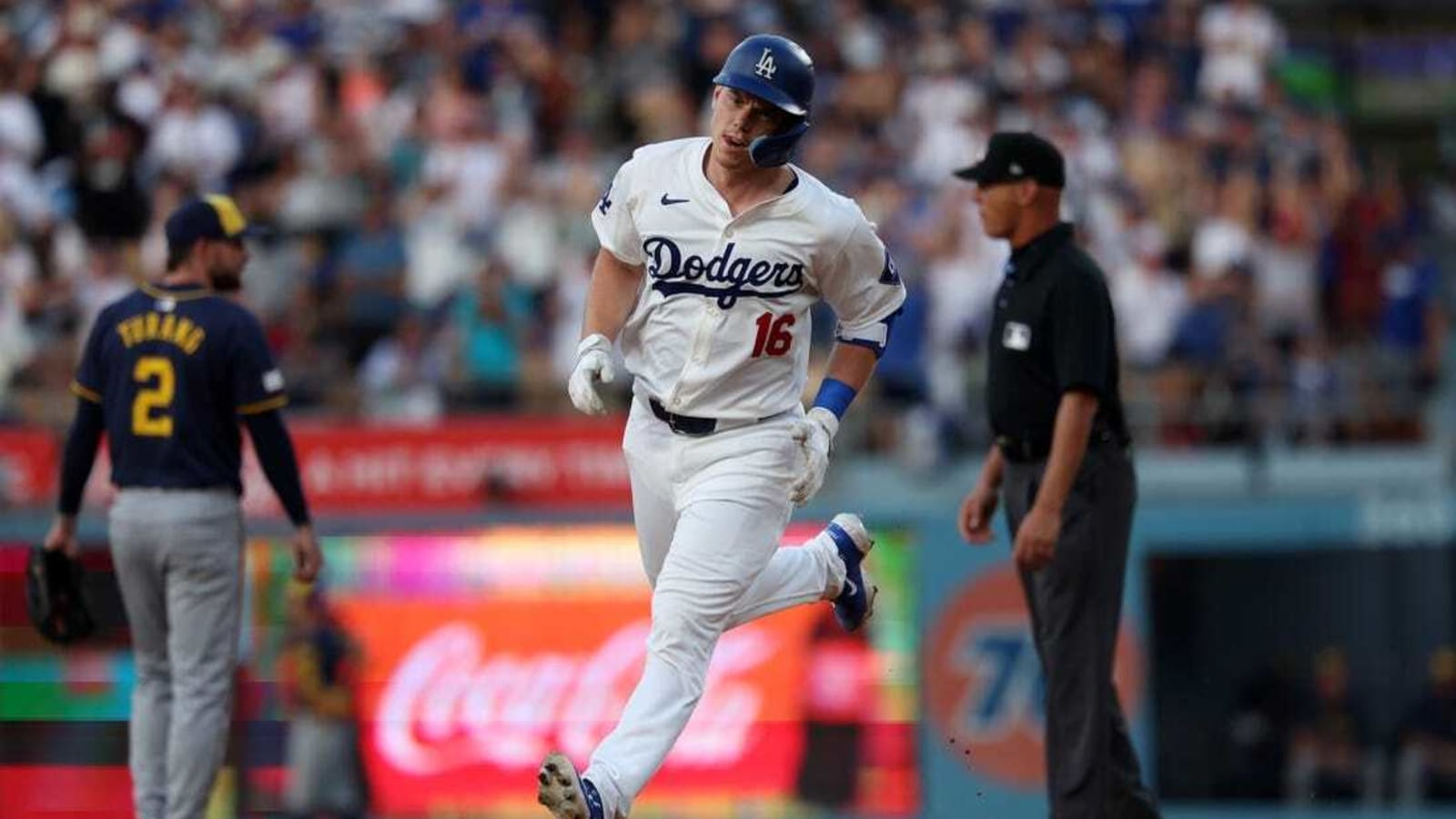 Will Smith belts three homers as Dodgers overtake Brewers