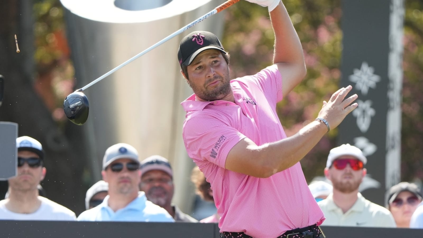Peter Uihlein part of 3-way tie for lead at LIV Golf Hong Kong