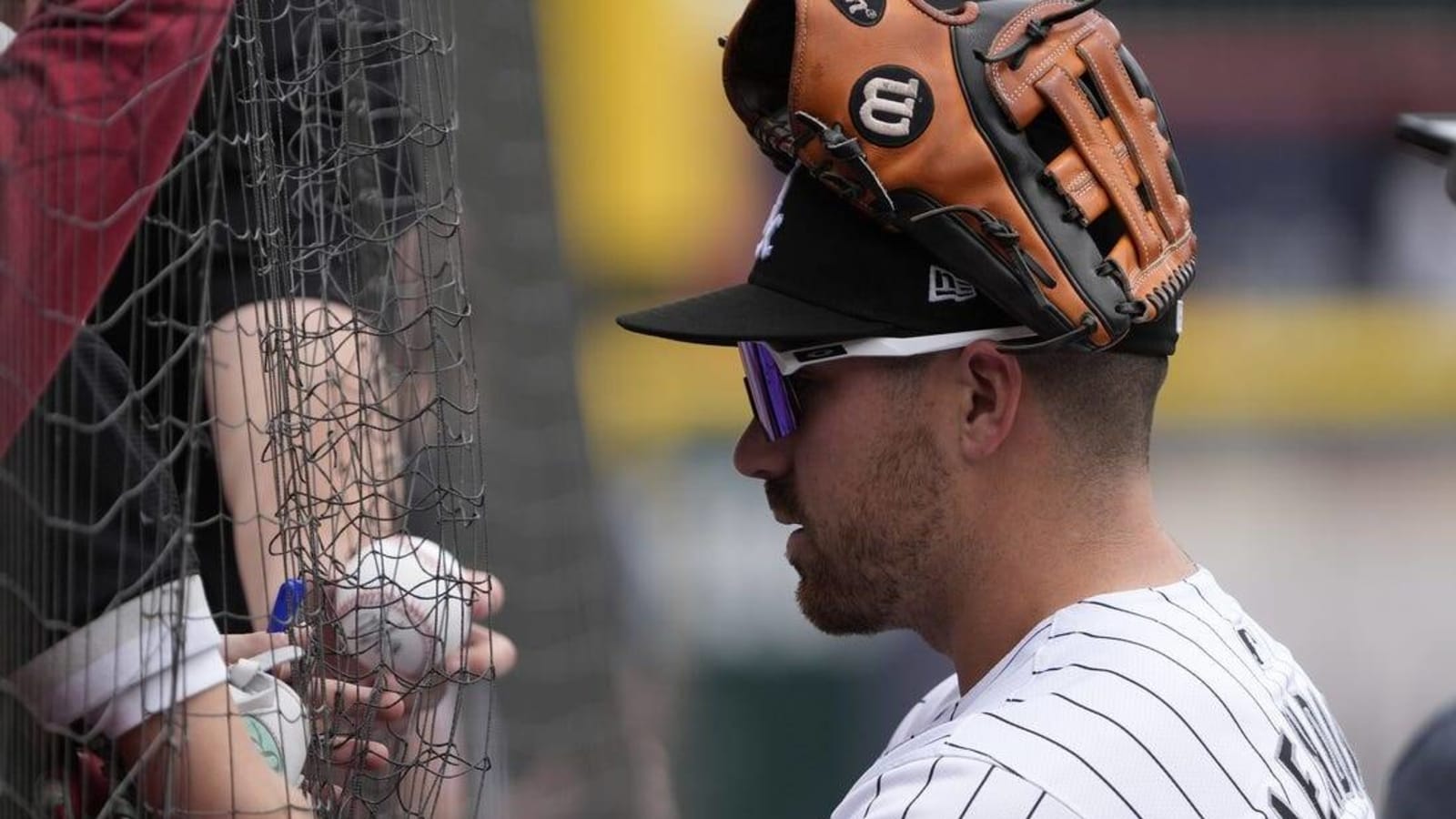 White Sox INF Danny Mendick (back) placed on injured list