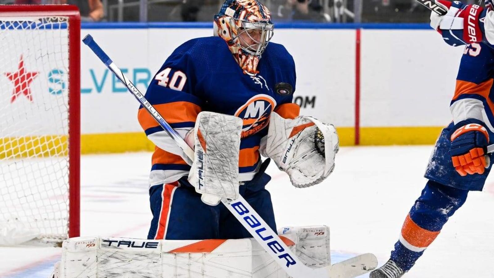 Islanders out to clinch playoff spot, avoid sweep by Devils