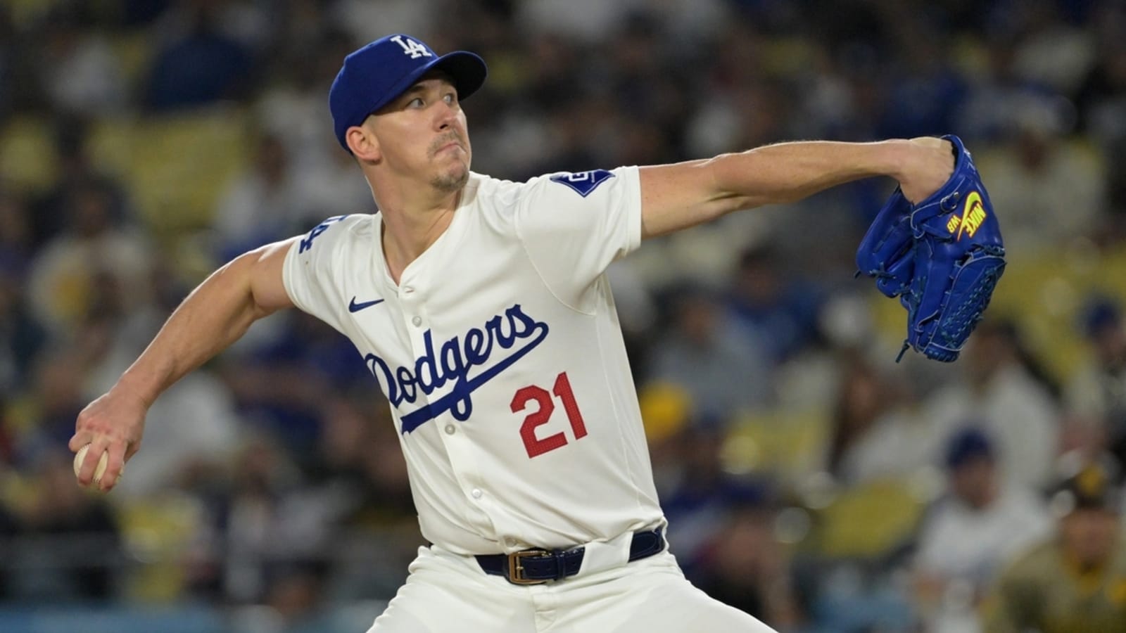 Dodgers&#39; Walker Buehler victim of theft at race track