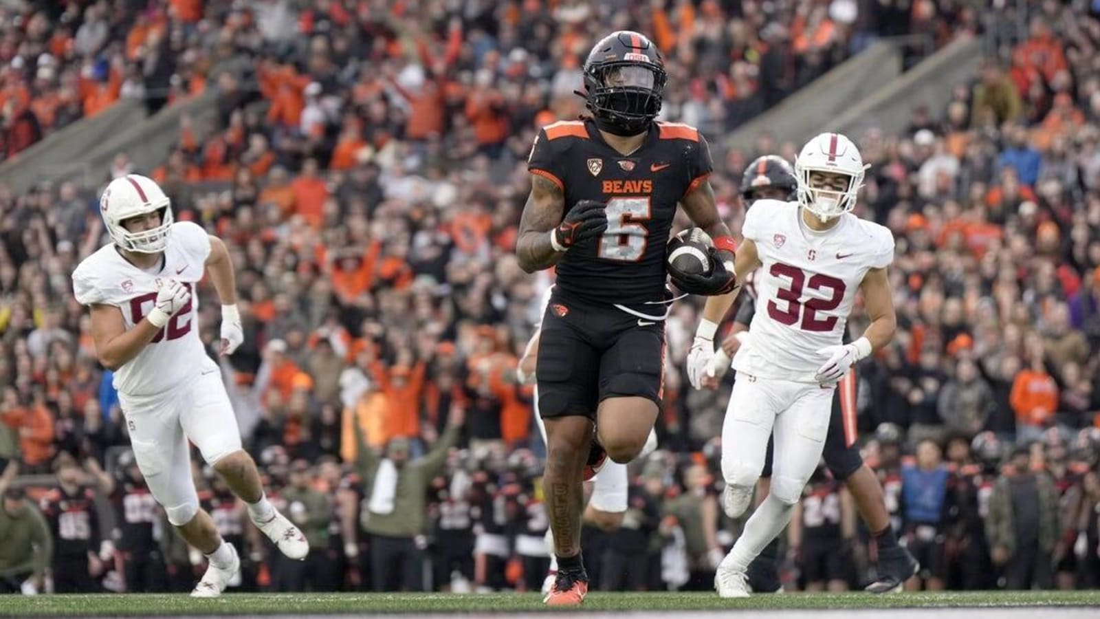 Reports: Oregon State star RB Damien Martinez to enter portal