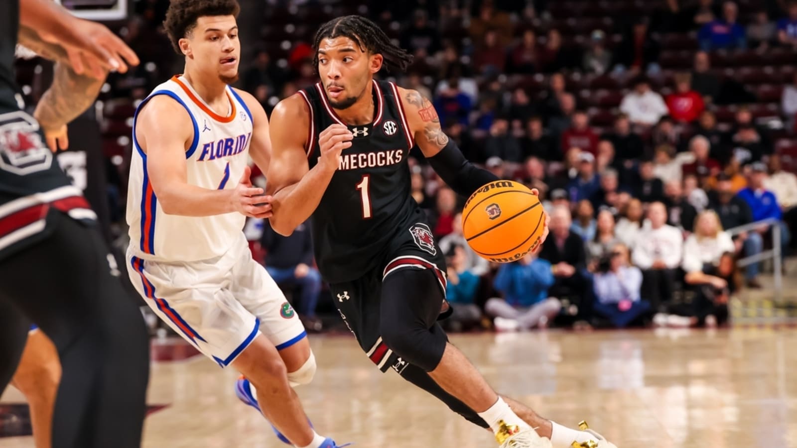 No. 5 Florida gets its only lead when it counts, edges South Carolina