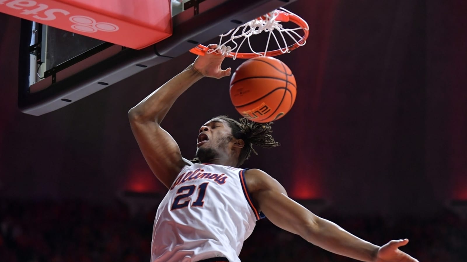 Illinois freshman Morez Johnson Jr. (wrist) out indefinitely