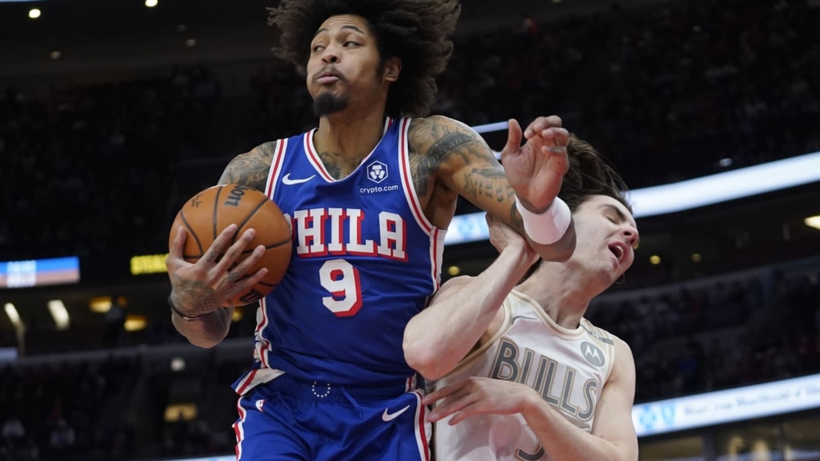 76ers win again, top turnover-prone Bulls