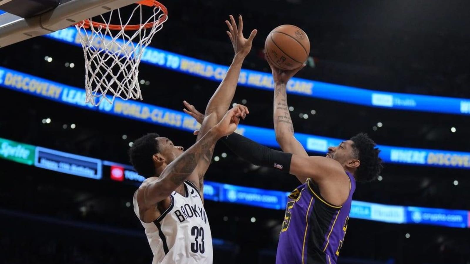 Nets hammer Lakers, end four-game slide