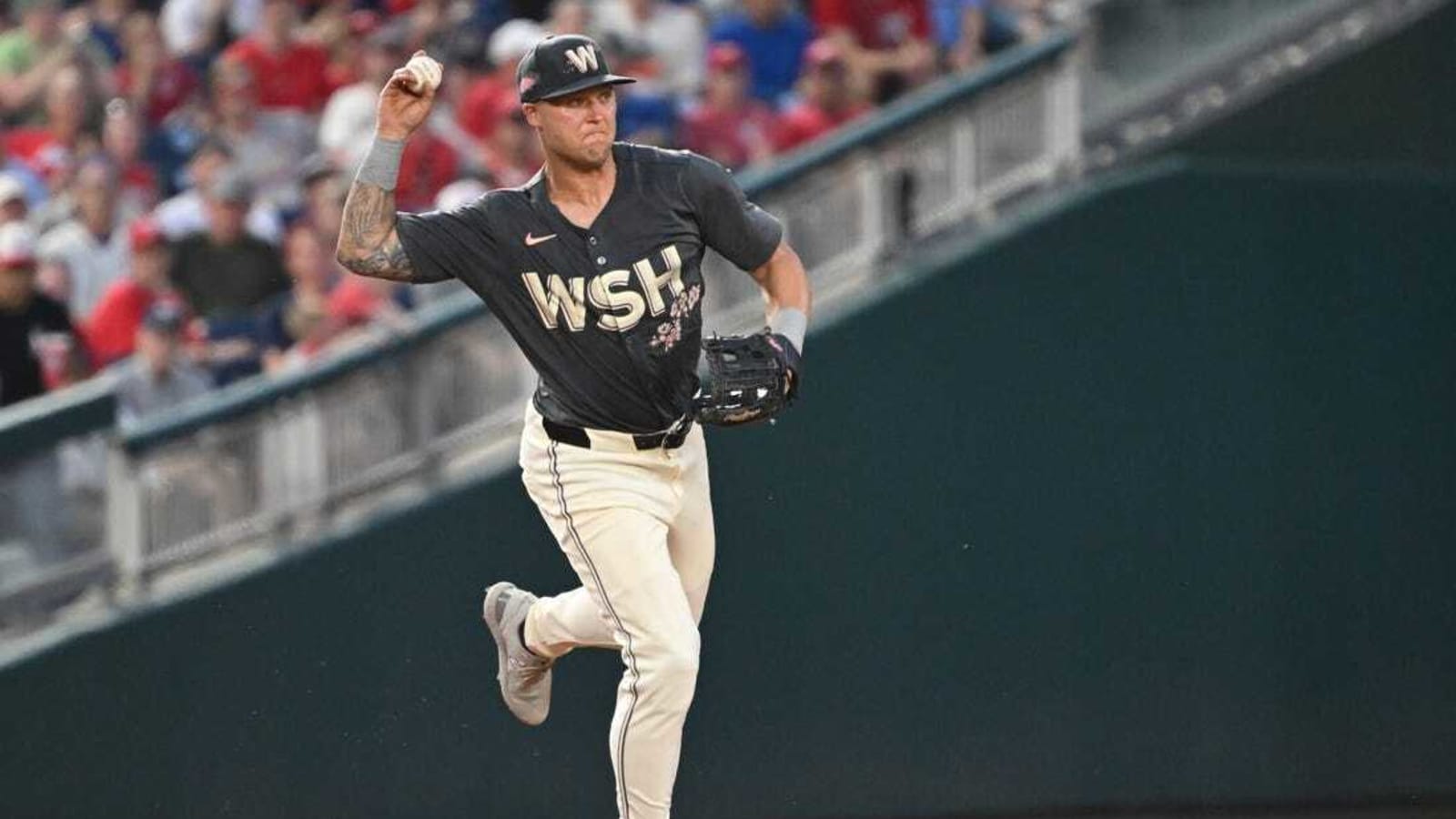 Nationals release 3B/OF Nick Senzel