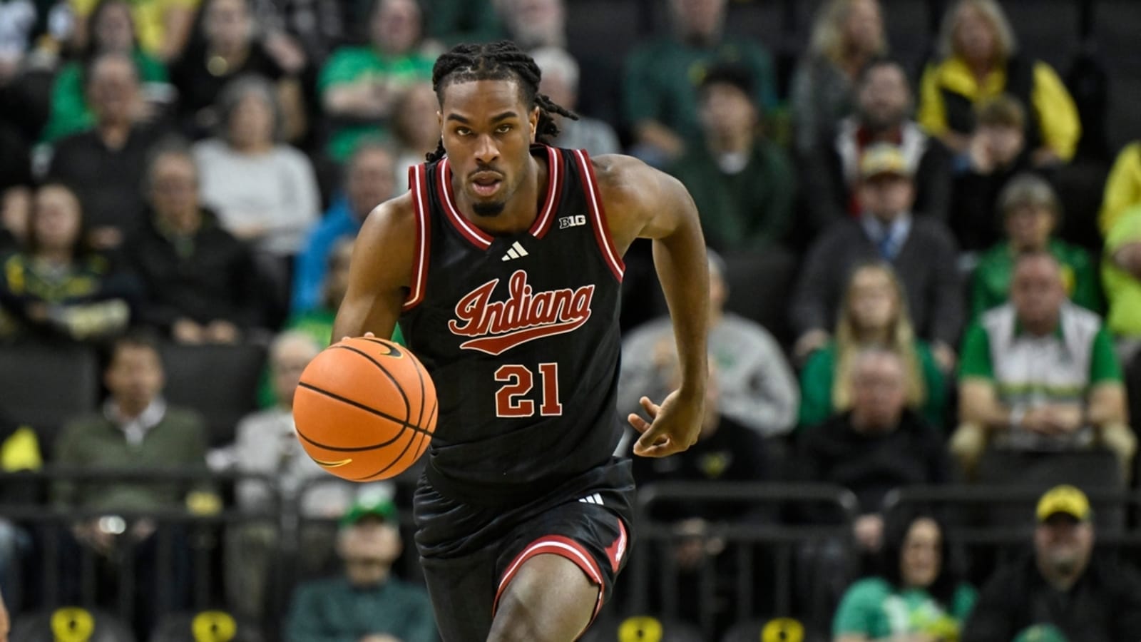 Indiana F Mackenzie Mgbako enters transfer portal