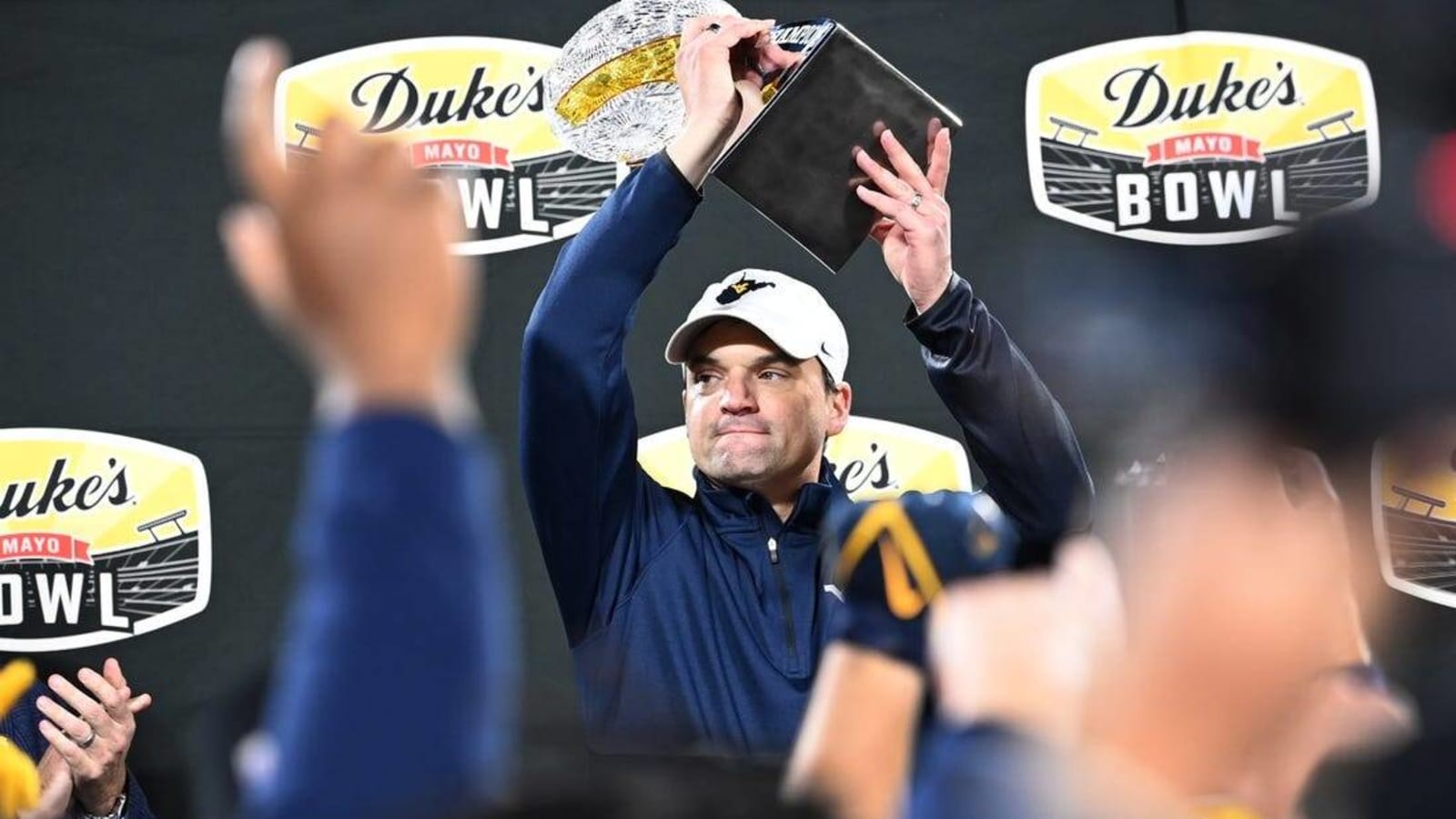 West Virginia coach Neal Brown gets 1-year contract extension