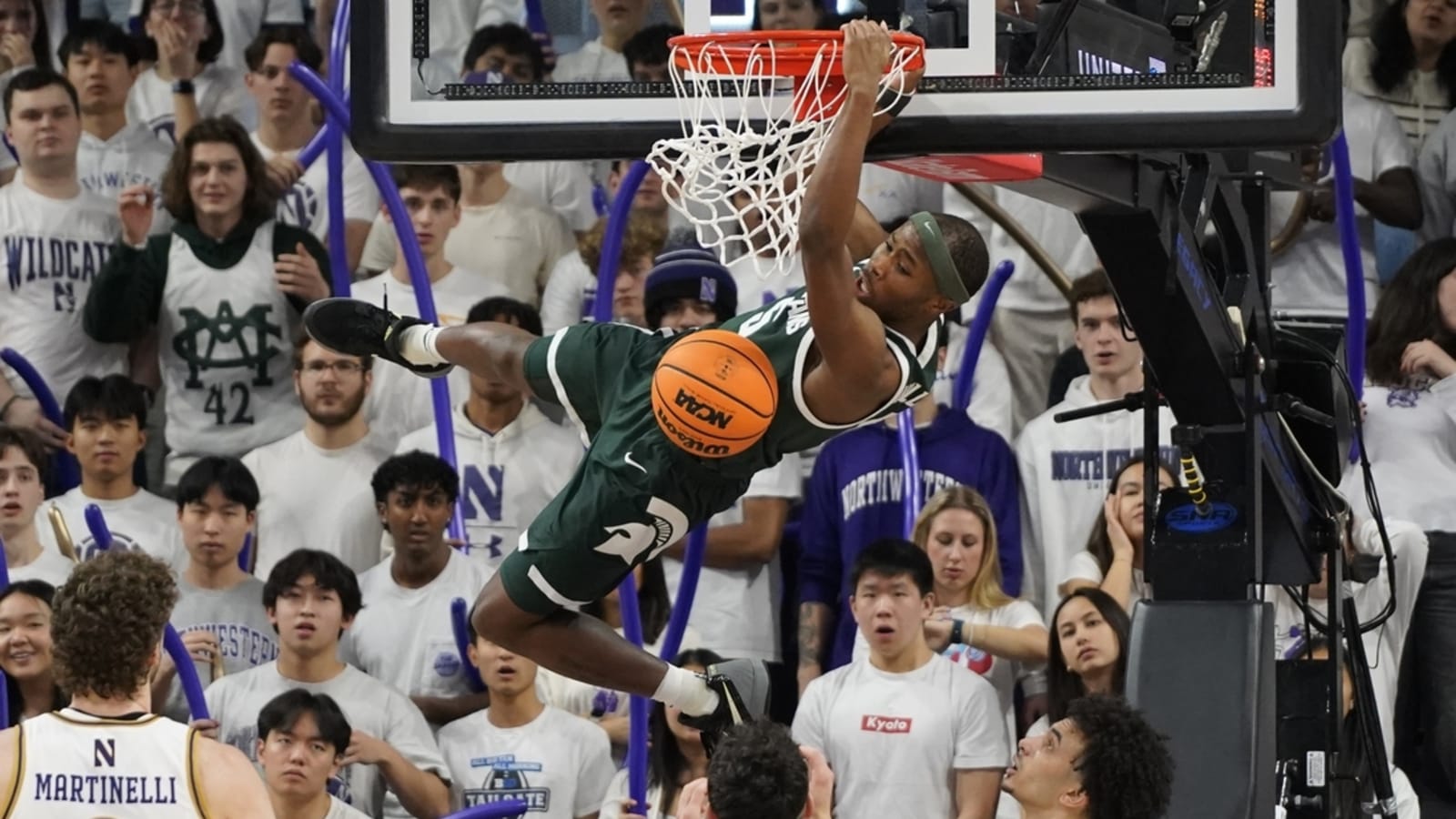 No. 16 Michigan State tops Northwestern, takes win streak to 9