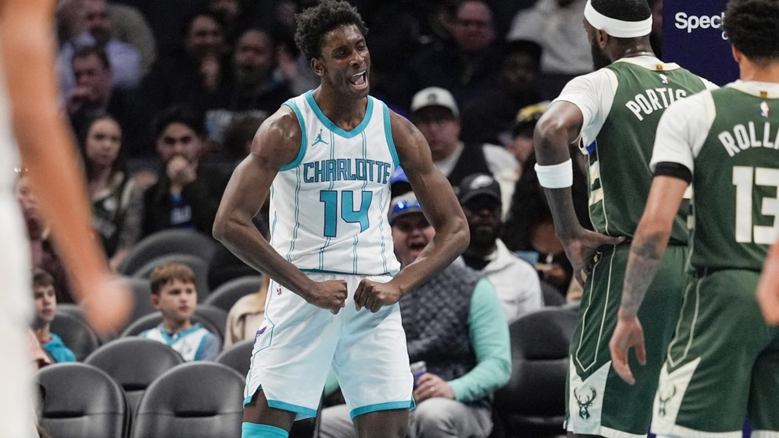 Hornets sign F Moussa Diabate to 3-year deal