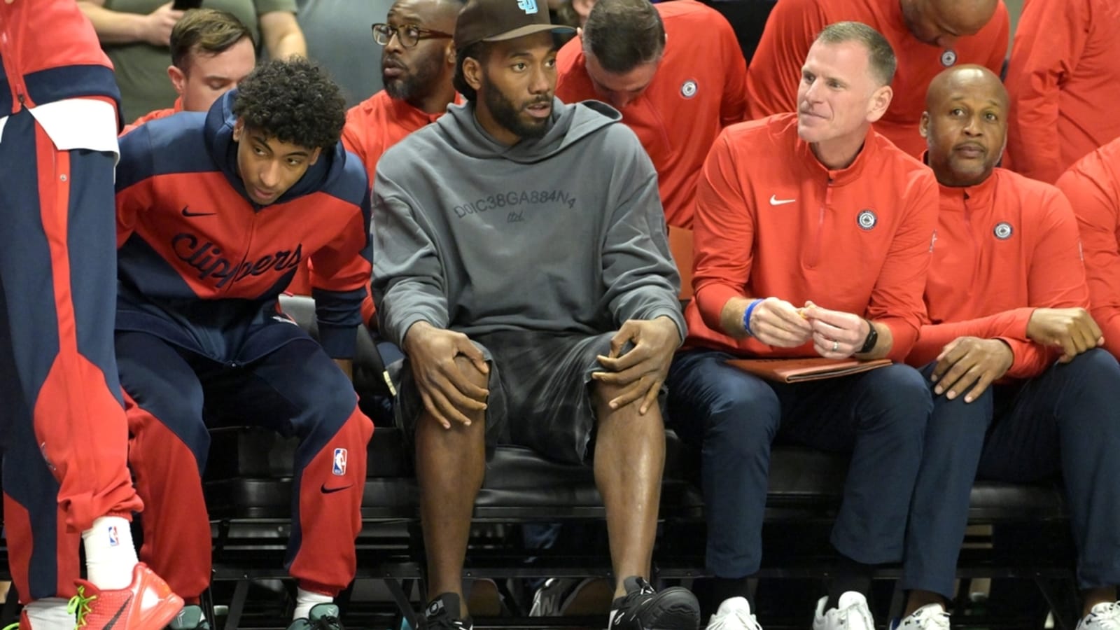 Clippers&#39; Kawhi Leonard (knee) will miss rest of preseason