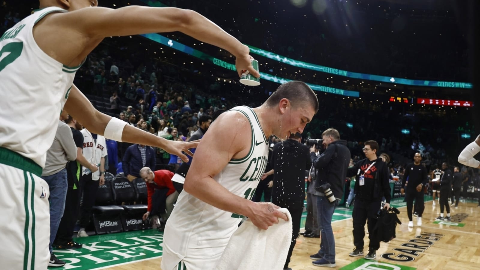 NBA roundup: Two Celtics score over 40 in win over Blazers