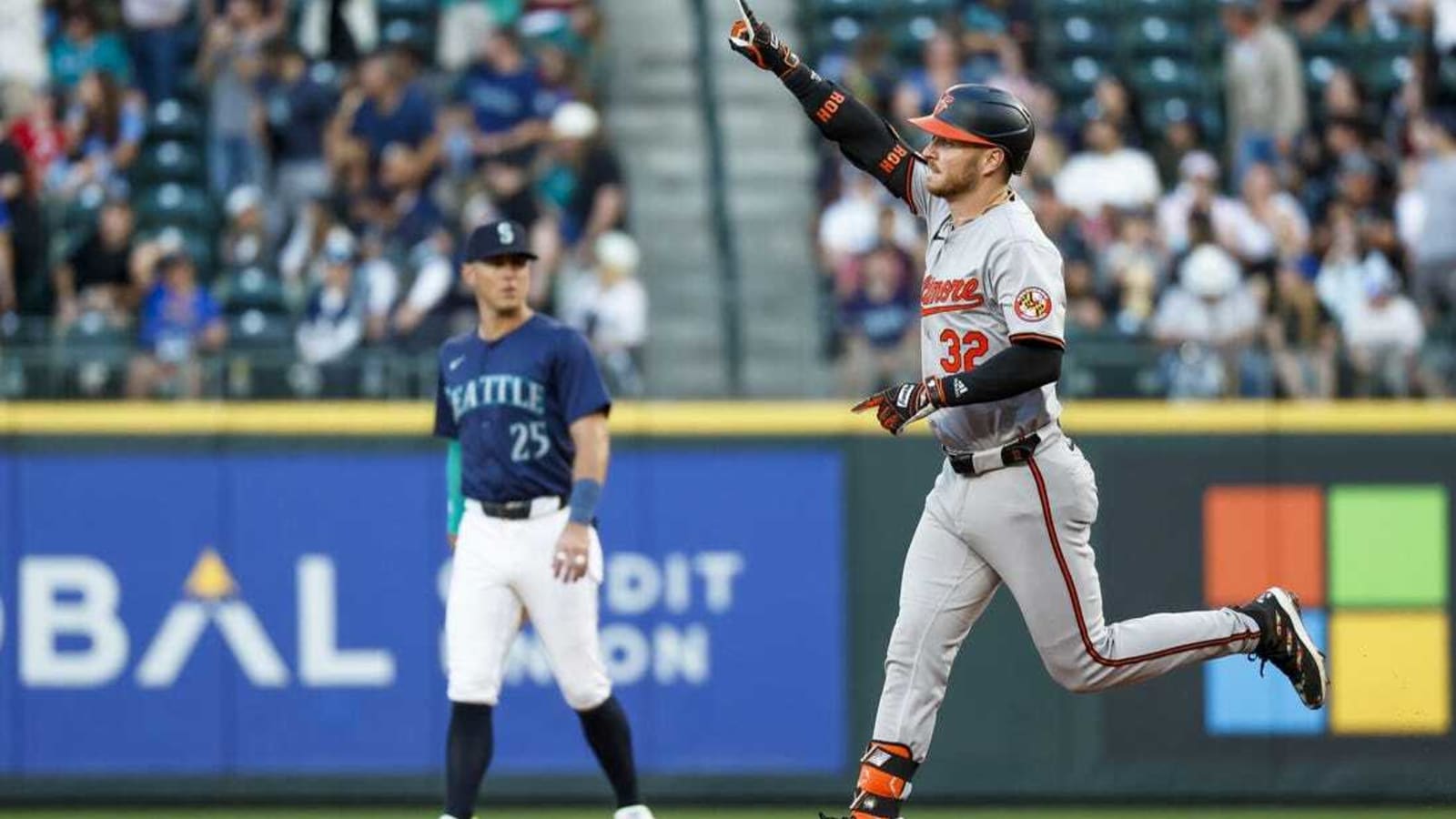 Dean Kremer returns from IL, leads Orioles past M&#39;s