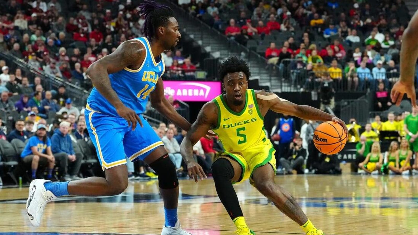 N’Faly Dante scores late as Oregon holds off UCLA