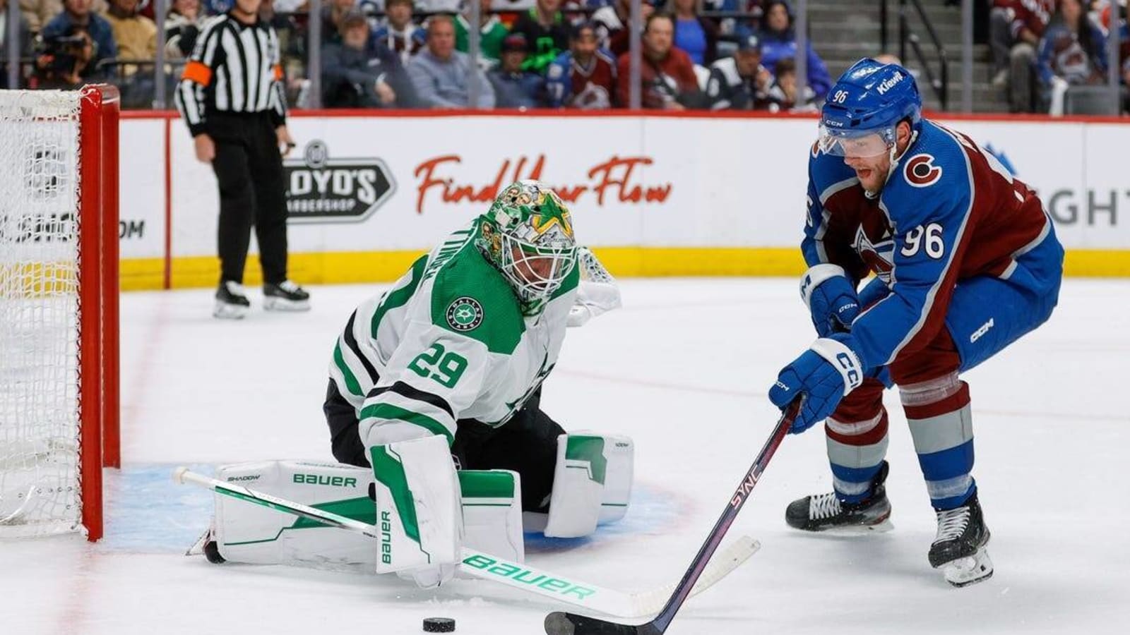 Stars top Avalanche again to take control of series