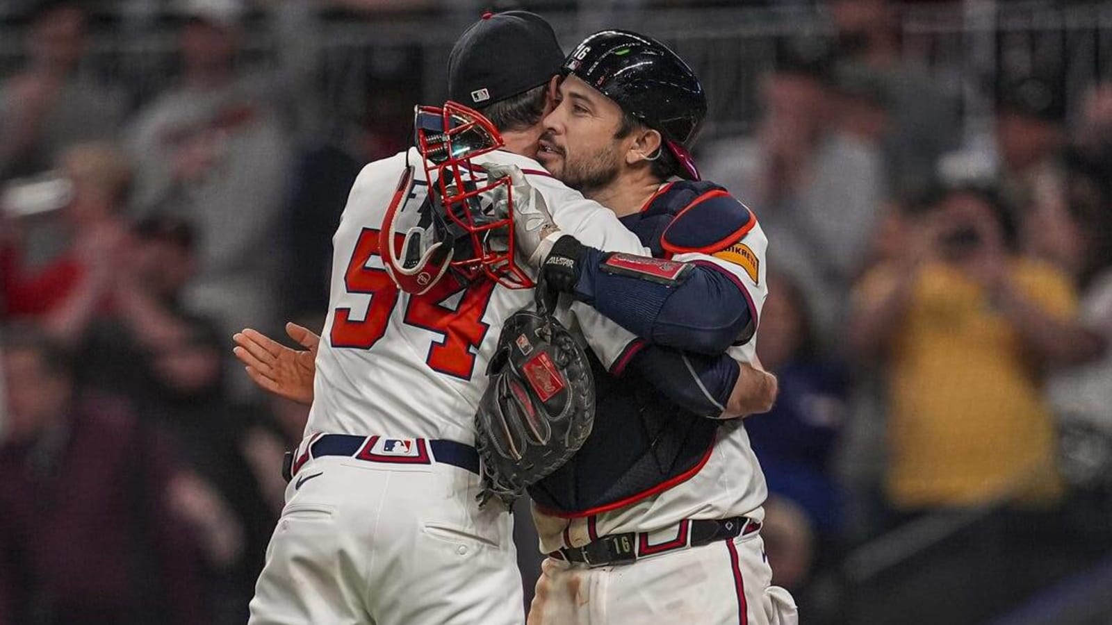 Braves in line for sweep of lifeless Marlins