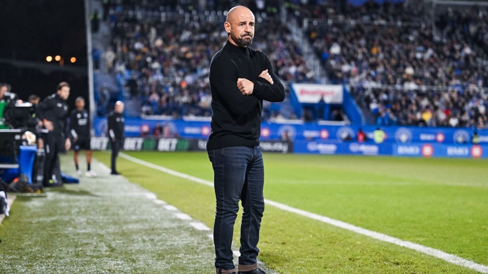 Winless CF Montreal dismiss head coach Laurent Courtois