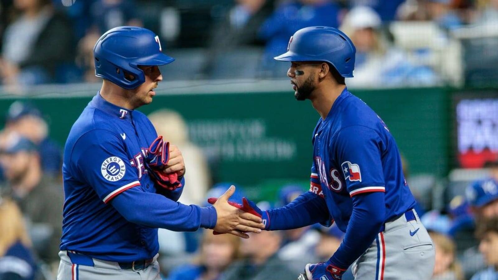 Nathaniel Lowe, Rangers complete 10-inning comeback over Royals