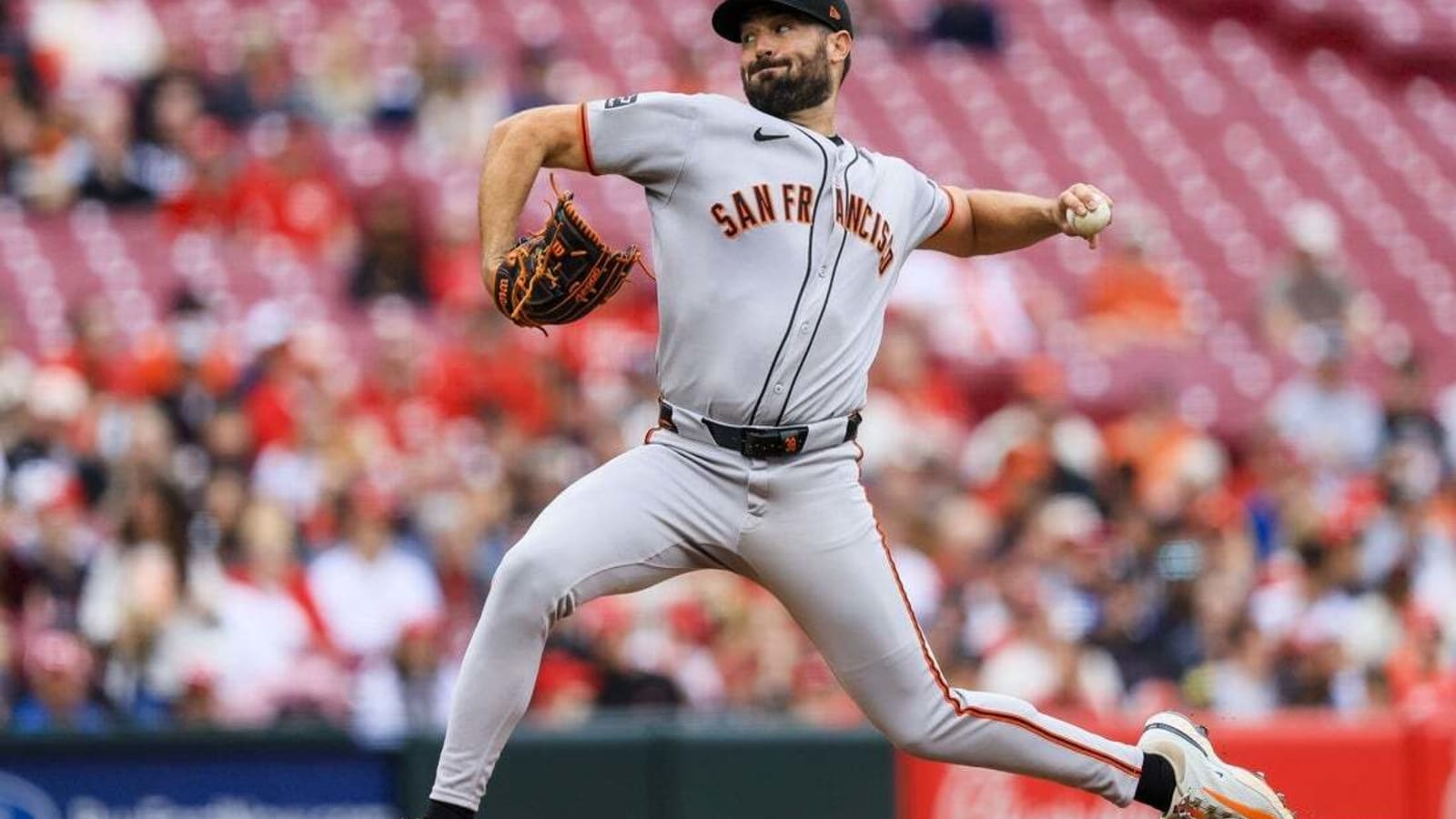Robbie Ray, Giants win duel vs. Nick Martinez, Reds