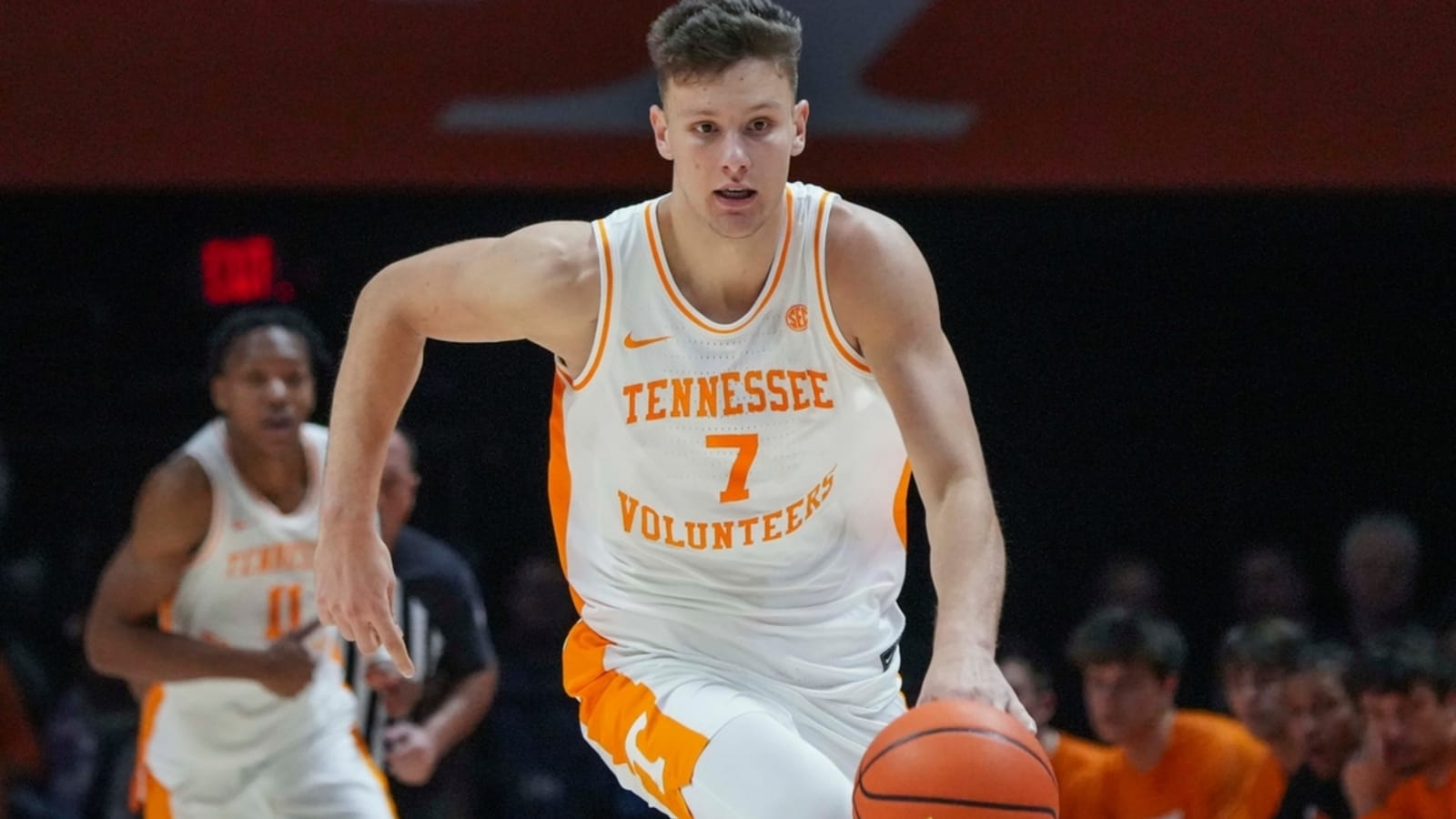 No. 3 Tennessee rolling while Syracuse leans on freshmen&#39;s progress