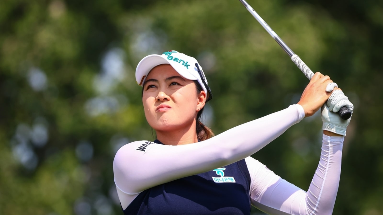 Minjee Lee on top at wet and windy Women&#39;s Scottish Open