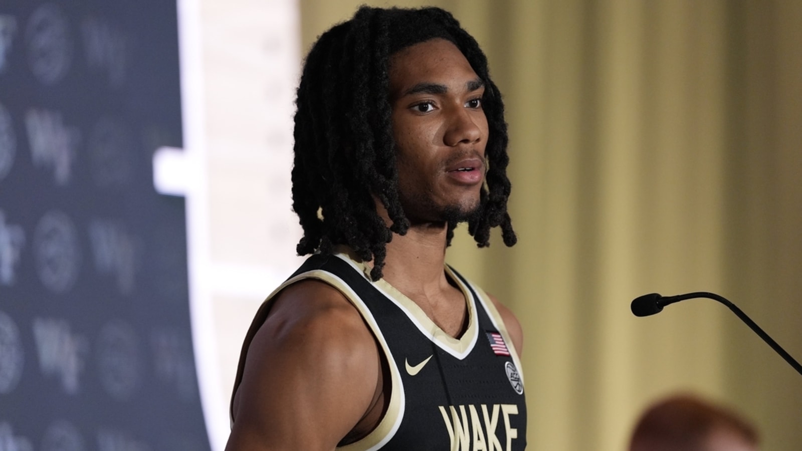 Wake Forest completes comeback against Michigan