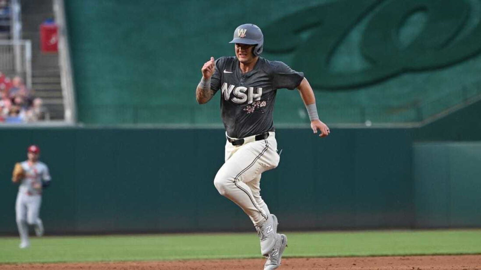 White Sox sign 3B Nick Senzel