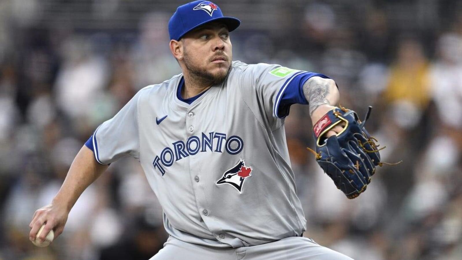 After snapping skid, Jays welcome Royals