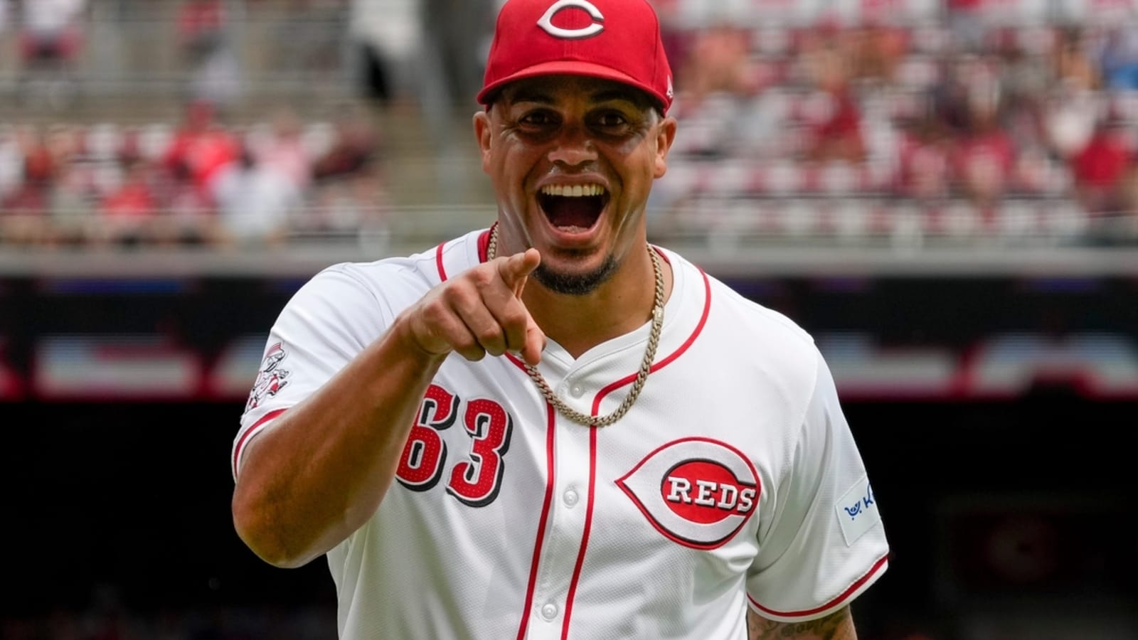 Yankees trade C Jose Trevino to Reds for RHP Fernando Cruz, C Alex Jackson