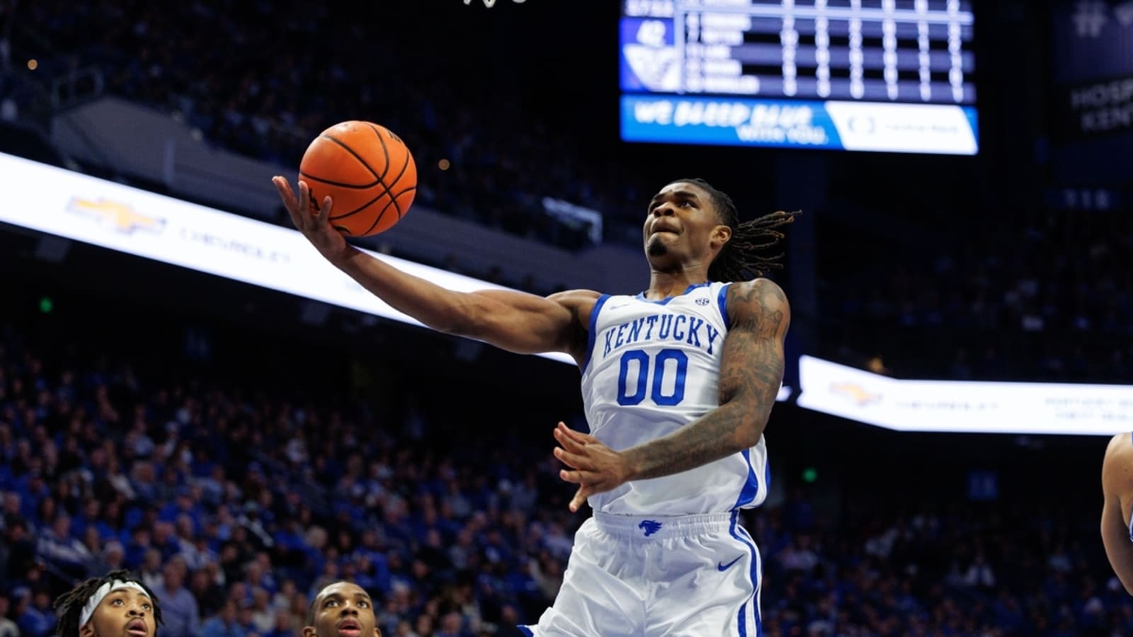 No. 4 Kentucky takes unbeaten show on road, visits Clemson