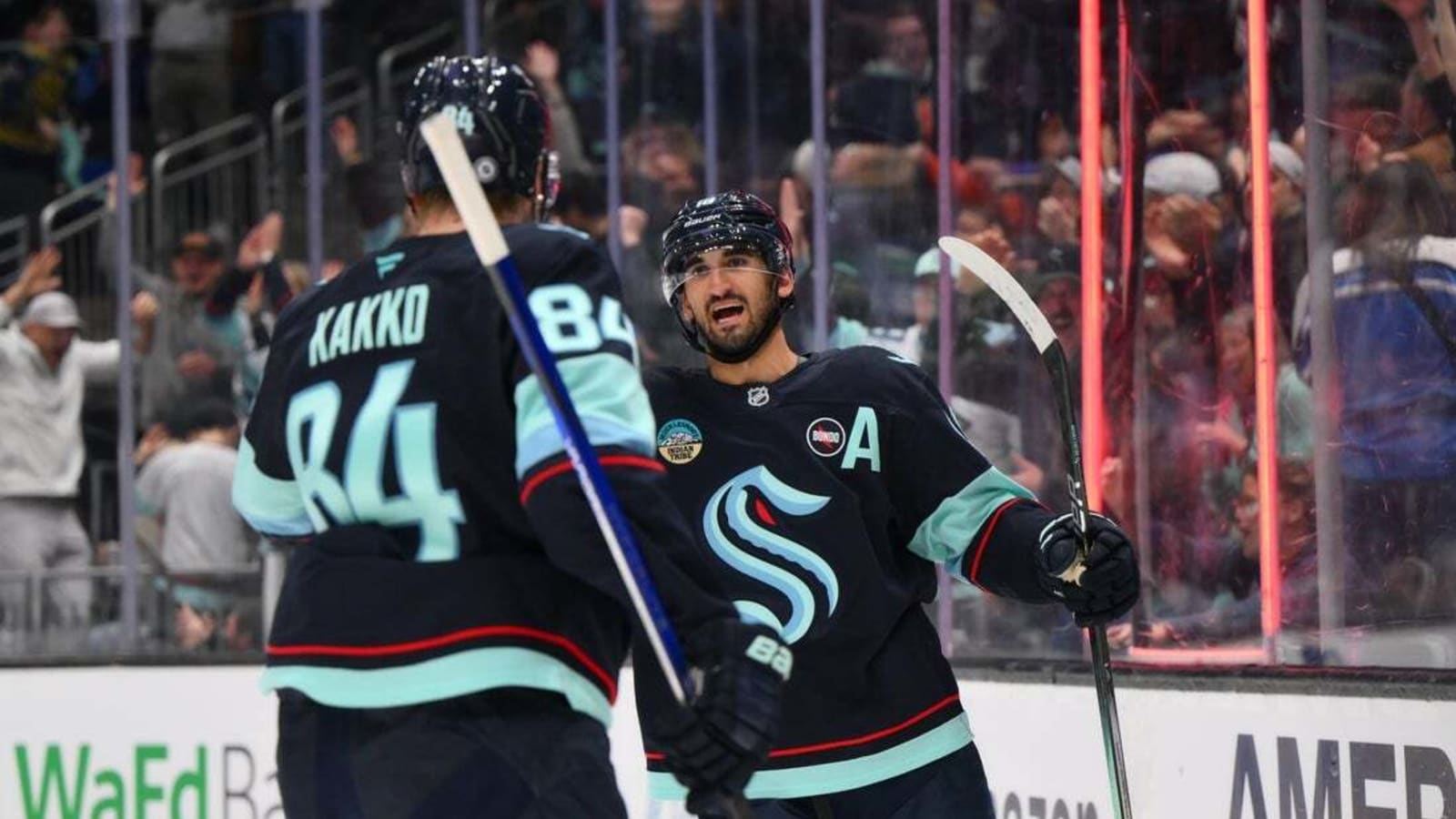Kraken use 5 second-period goals to tromp Oilers