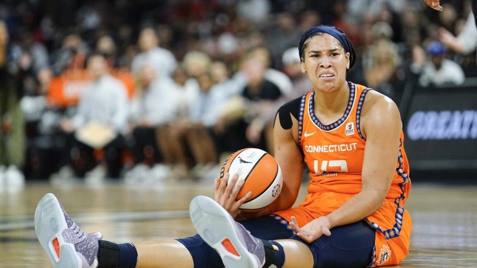 Sun re-sign All-Star F Brionna Jones for 2024