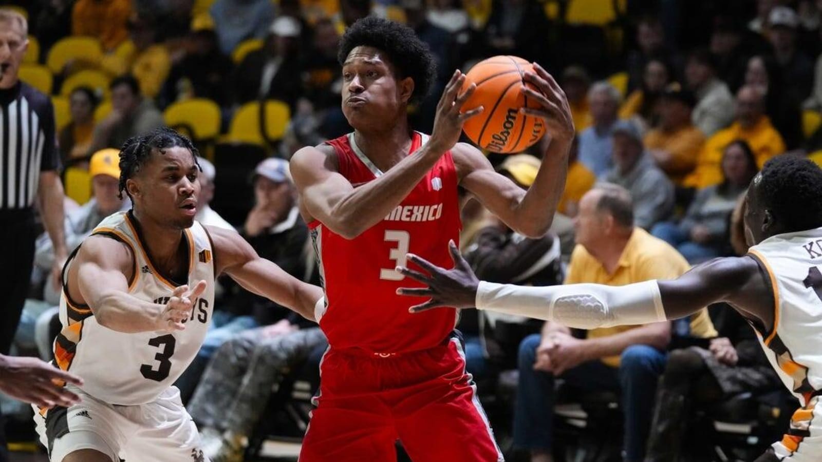 No. 25 New Mexico has little trouble getting by Wyoming