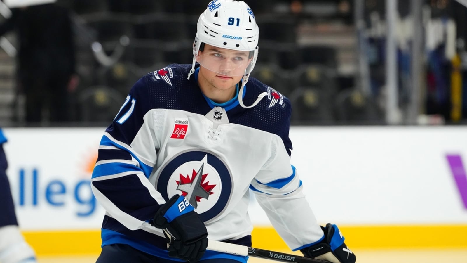 Jets re-sign F Cole Perfetti to 2-year, $6.5M deal