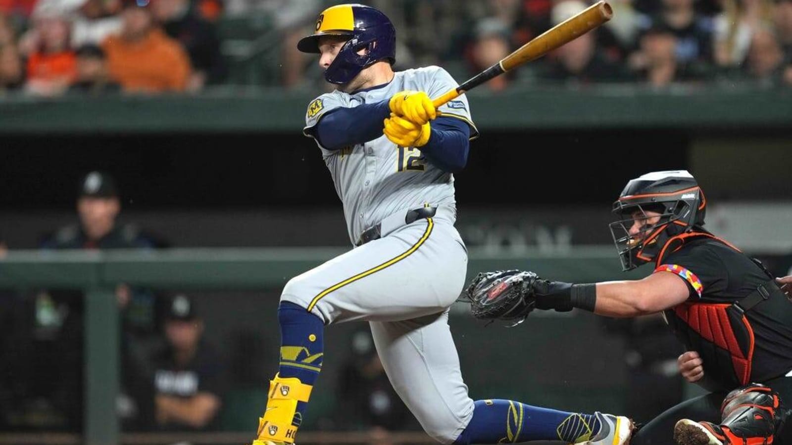 Brewers romp past Orioles for 3rd straight win