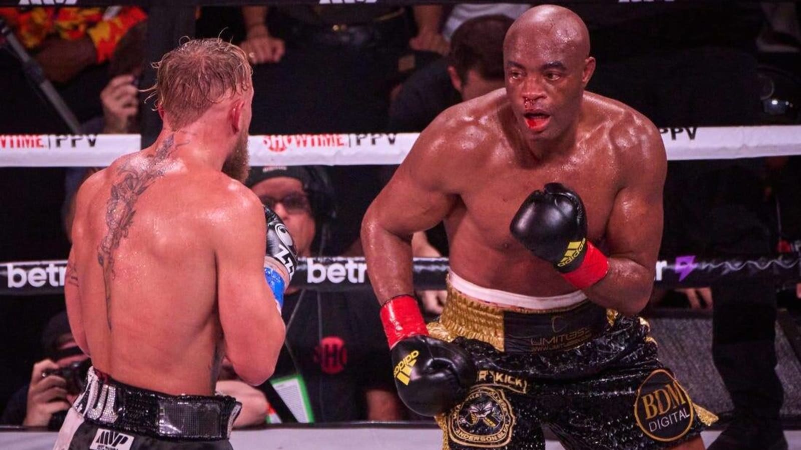 Ex-UFC rivals Anderson Silva, Chael Sonnen to box in Brazil