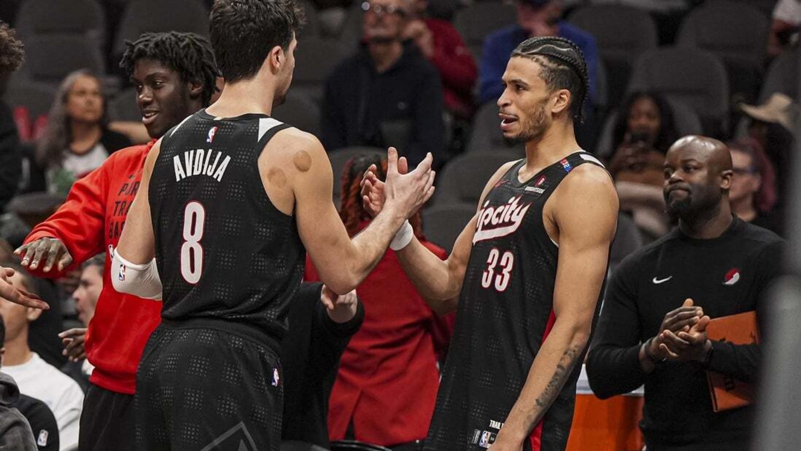 Blazers, Spurs square off with fleeting postseason hopes on the line
